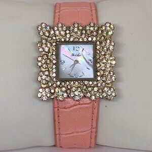 Park lane women’s quartz analog vintage watch silver tone case 32mm floral